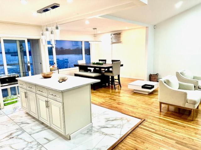 Me-Skye Waterfront Retreat Apartment Baldwin Bagian luar foto