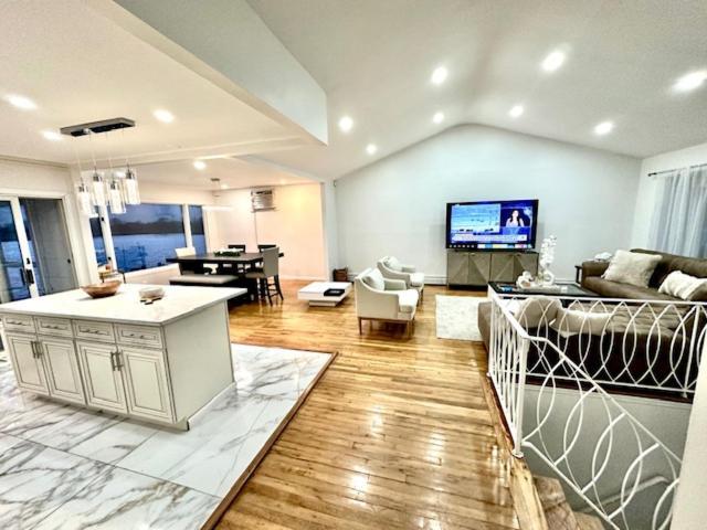 Me-Skye Waterfront Retreat Apartment Baldwin Bagian luar foto